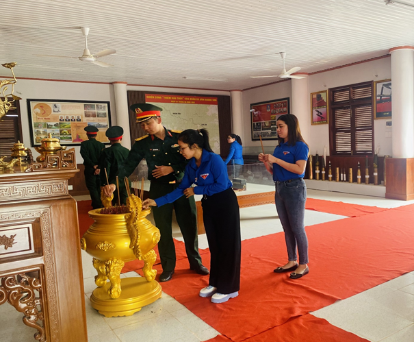 Chi đoàn Tòa án - 79 King Win đa dạng các tựa game hot huyện Khánh Sơn hưởng ứng tháng thanh niên năm 2023