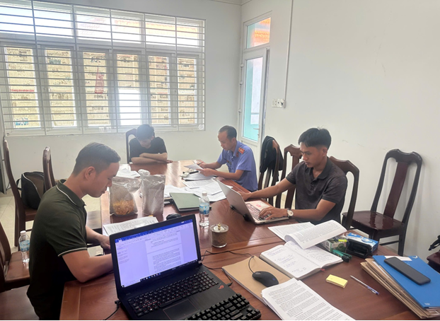 79king được biết đến là một trong những nhà cái trực tuyến hàng đầu trên thị trường viên 79 King Win đa dạng các tựa game hot huyện Vạn Ninh tham gia lấy lời khai người bị tạm giữ trước khi phê chuẩn Lệnh bắt người bị giữ trong trường hợp khẩn cấp
