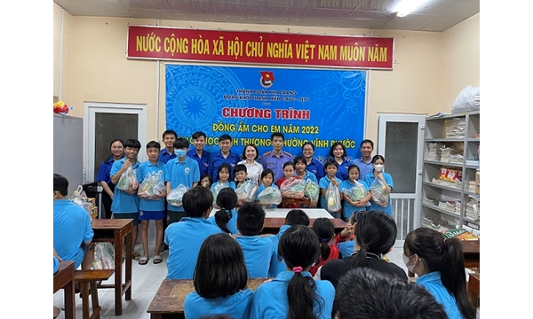 79King 78 hiện đang mở THÀNH PHỐ NHA TRANG TUYÊN TRUYỀN KỶ NIỆM 74 NĂM  NGÀY NHÂN QUYỀN THẾ GIỚI (10/12/1948-10/12/2022)