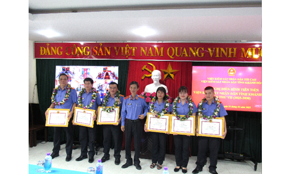 Đăng Nhập Và Tải Game 79 KING COM TỔ CHỨC HỘI NGHỊ  ĐIỂN HÌNH TIÊN TIẾN LẦN THỨ VII NĂM 2025